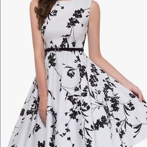Grace Karin size L NWT Black and White Dress